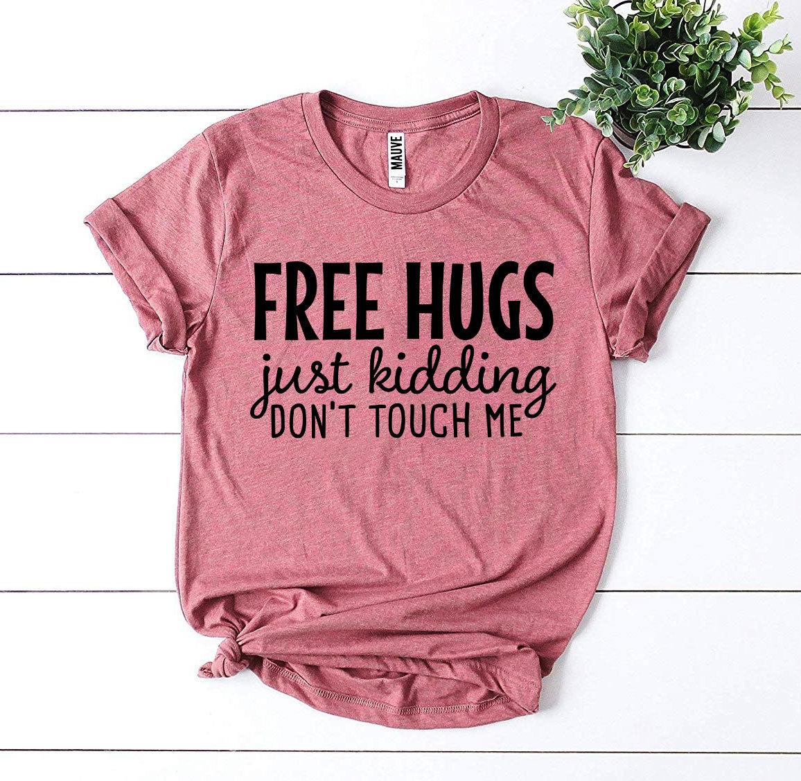 Free Hugs T-shirt Agate